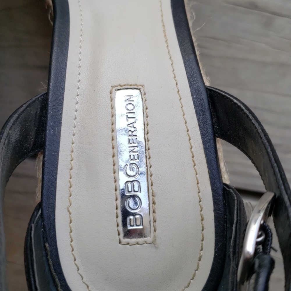 Platforms - Picture 7 of 9